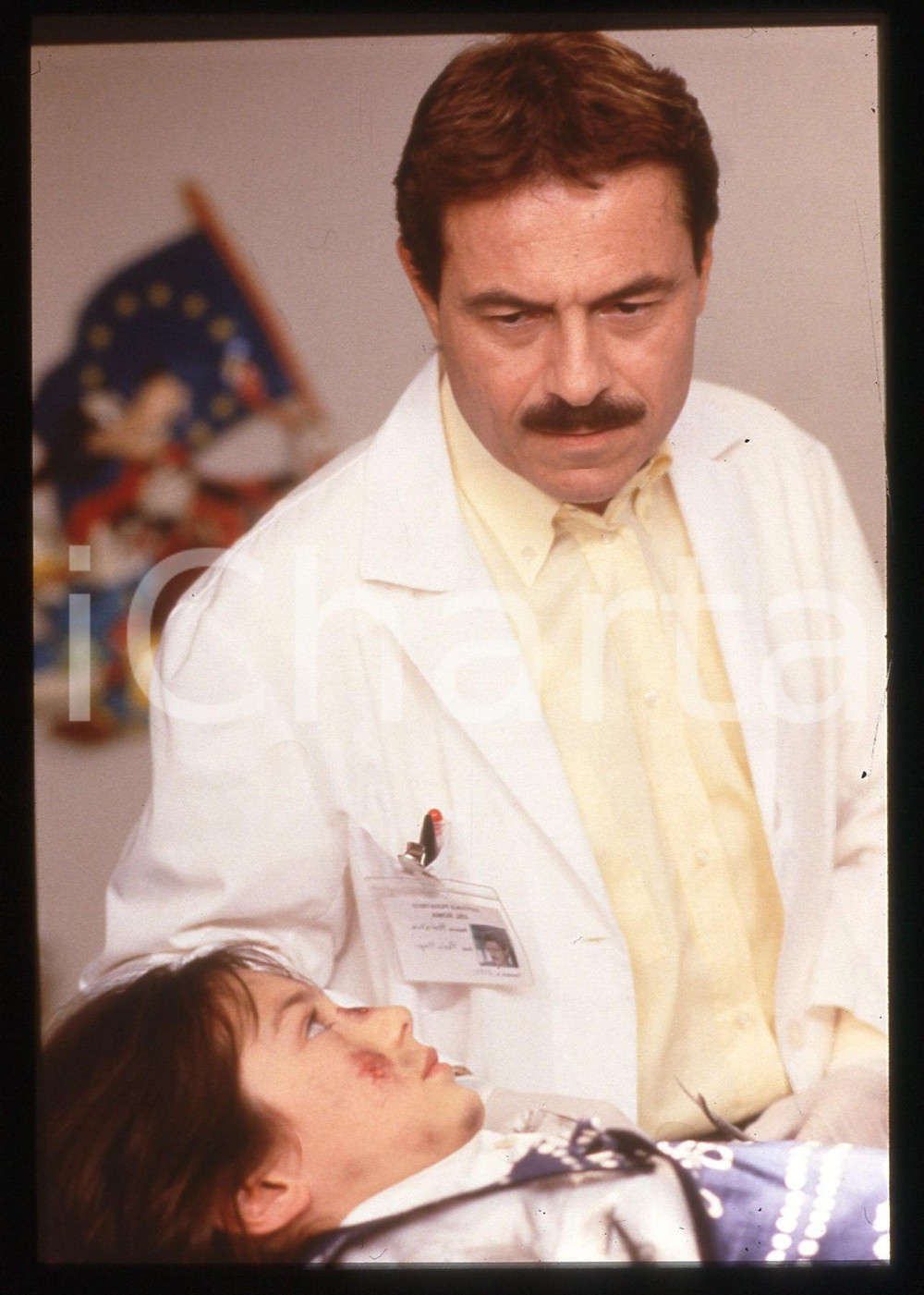 35mm vintage slide* 1998 Serie Tv AMICO MIO 2 - Massimo DAPPORTO in una scena