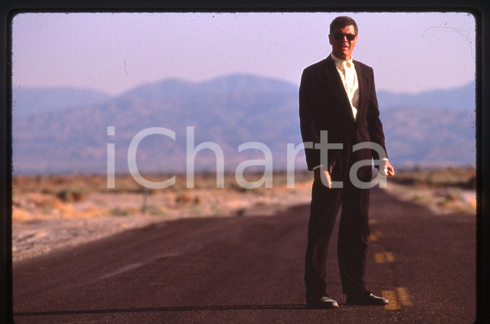 35mm vintage slide* 1997 Film AMERICAN PERFEKT - Robert FORSTER in una scena (2)