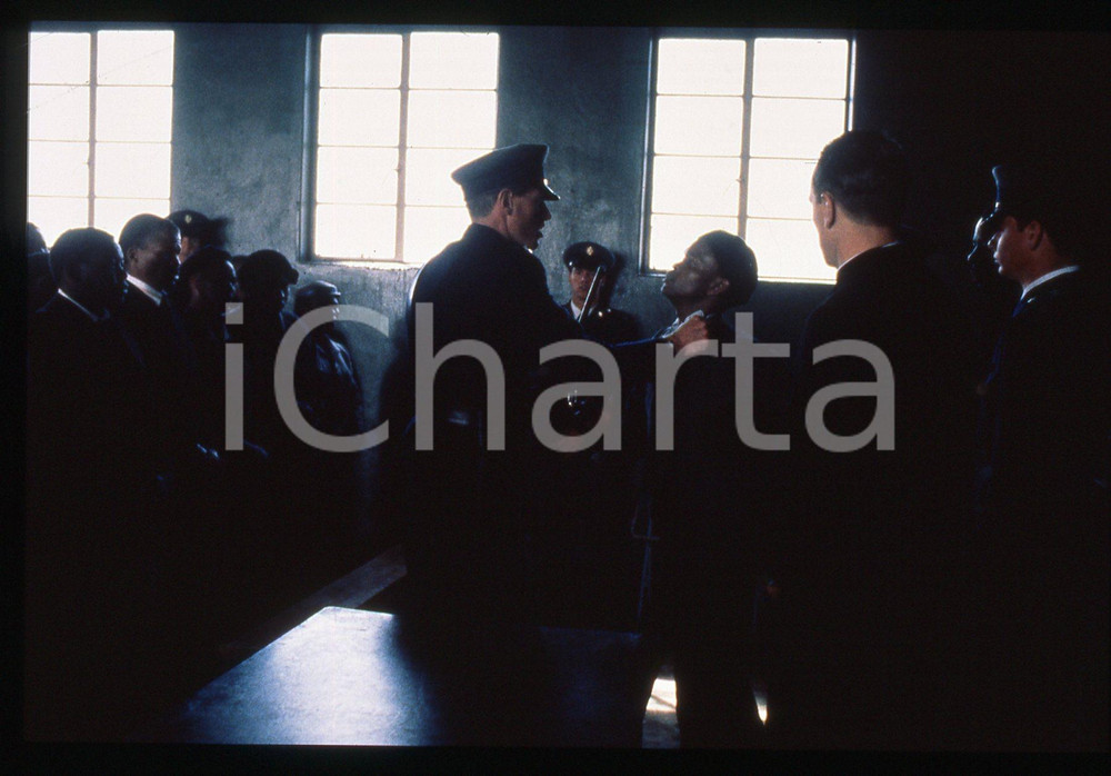 35mm vintage slide* 1988 Film A WORLD APART regia Chris MENGES - una scena
