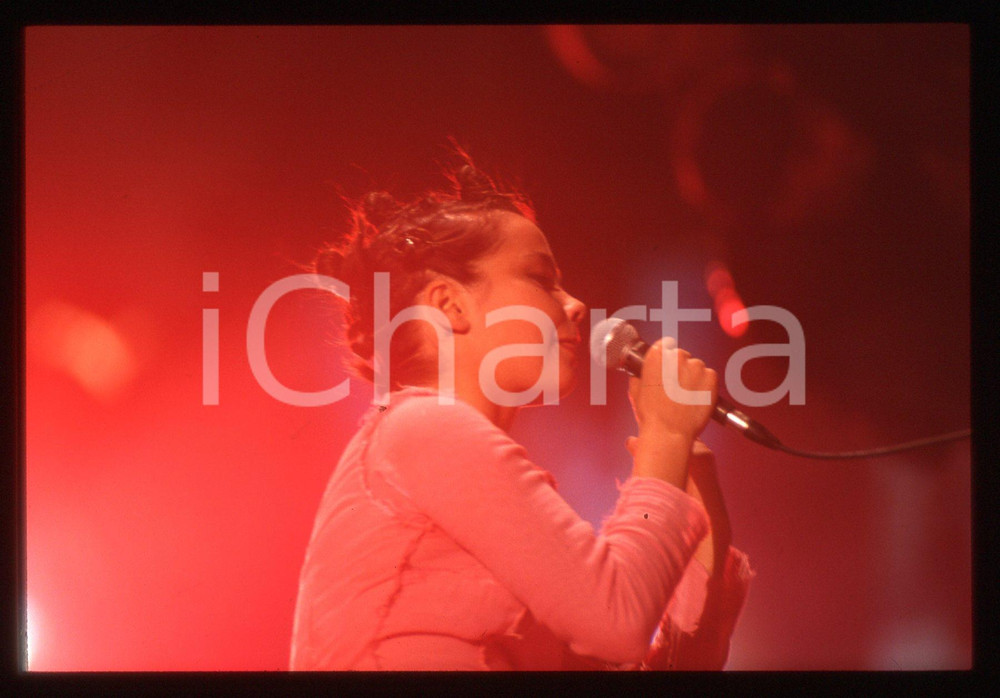 35mm vintage slide* 1994 FESTIVALBAR - BJORK canta "Big Time Sensuality" (4)