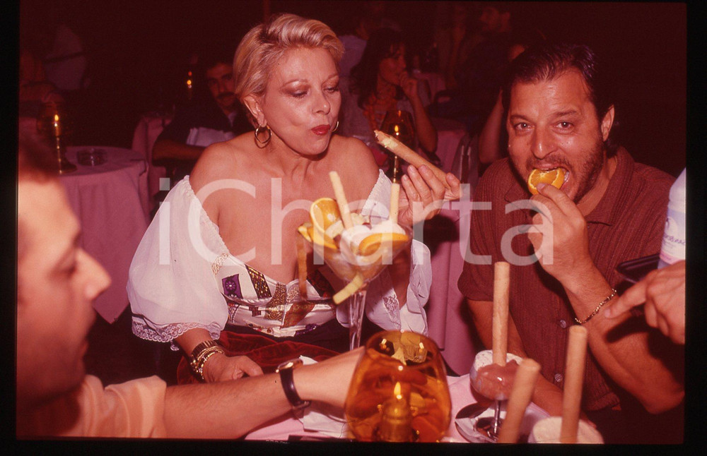 35mm vintage slide* 1990ca COSTUME - Sandra MILO e Pino LO PRESTI (10)