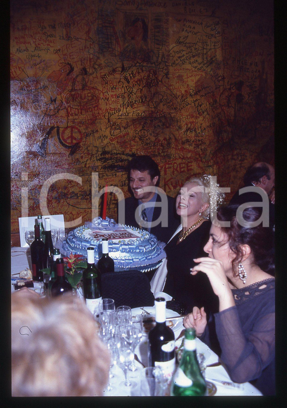 35mm vintage slide* 1990ca COSTUME - Sandra MILO a cena con Pino LO PRESTI