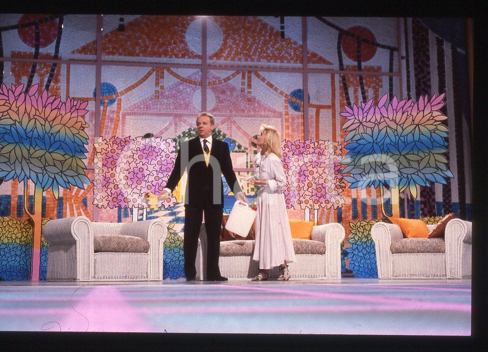 35mm vintage slide* 1989 FINALMENTE VENERDI' Johnny DORELLI e Paola QUATTRINI