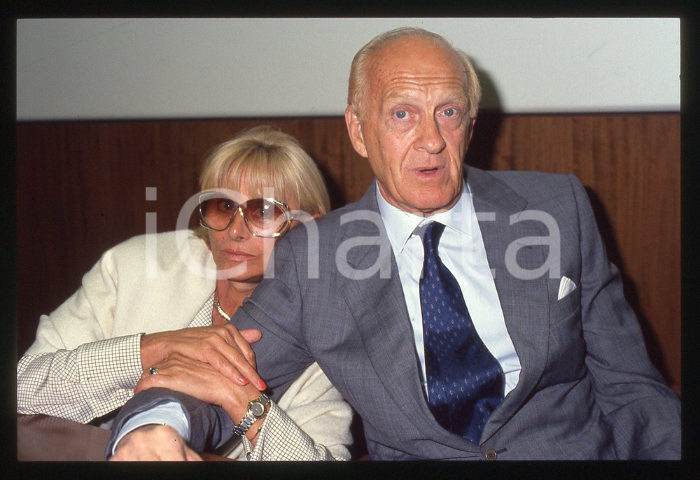35mm vintage slide* 1990ca COSTUME - Sandra MONDAINI e Raimondo VIANELLO (3)