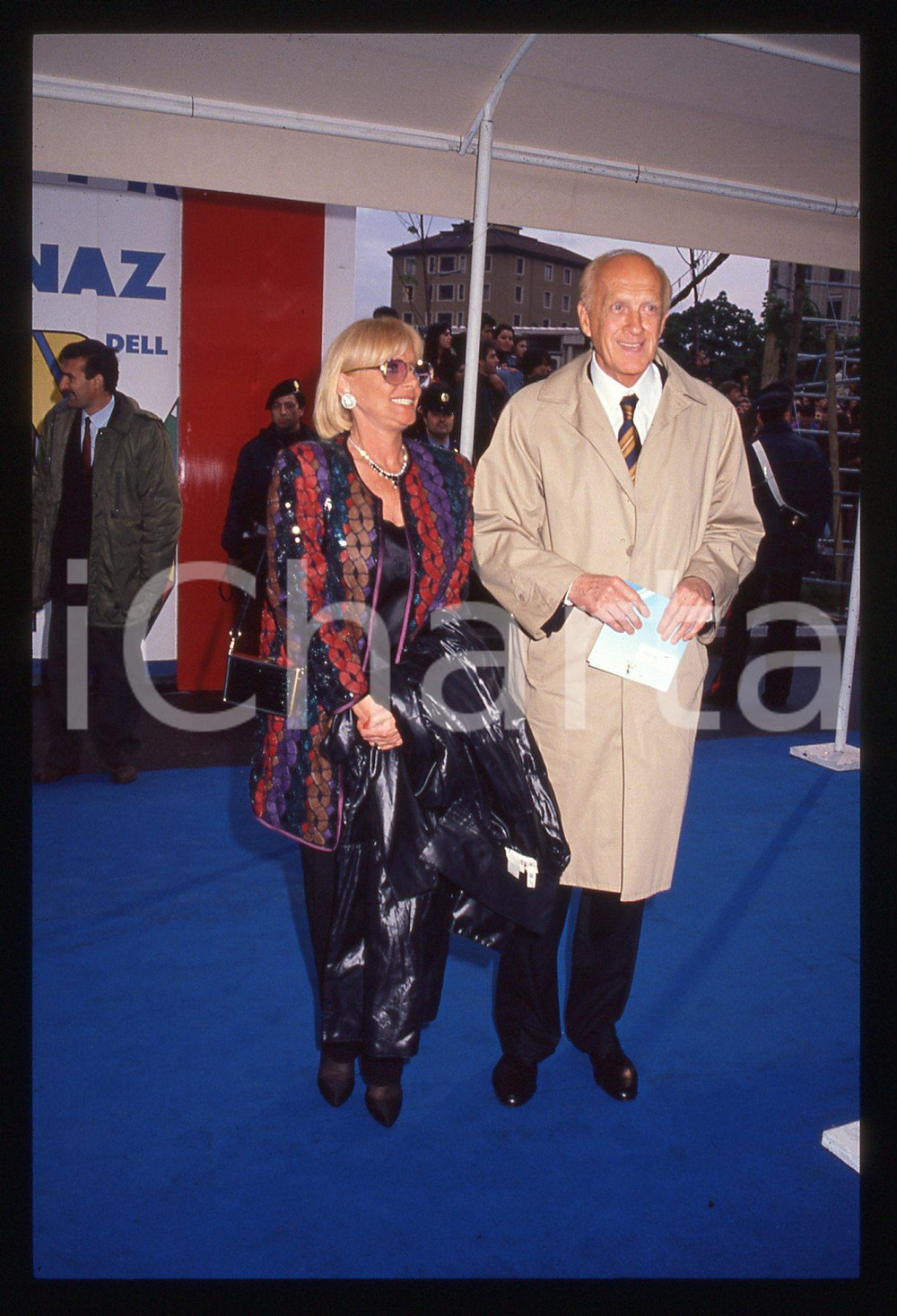 35mm vintage slide*1991 MILANO Notte TELEGATTI Sandra MONDAINI Raimondo VIANELLO