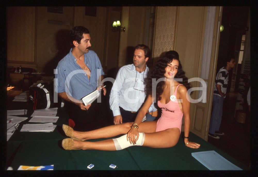 35mm vintage slide*1990 SALSOMAGGIORE Miss ITALIA Livia GALEOTTI infortunata
