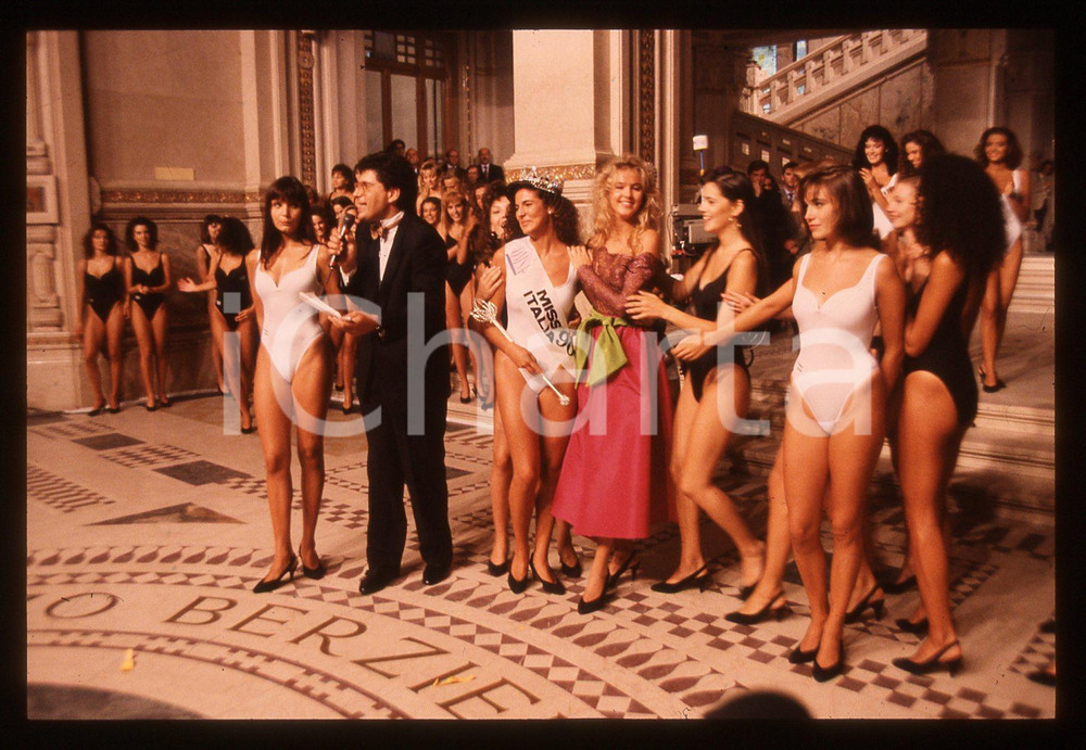 35mm vintage slide* 1990 SALSOMAGGIORE Rosangela BESSI incoronata Miss ITALIA *