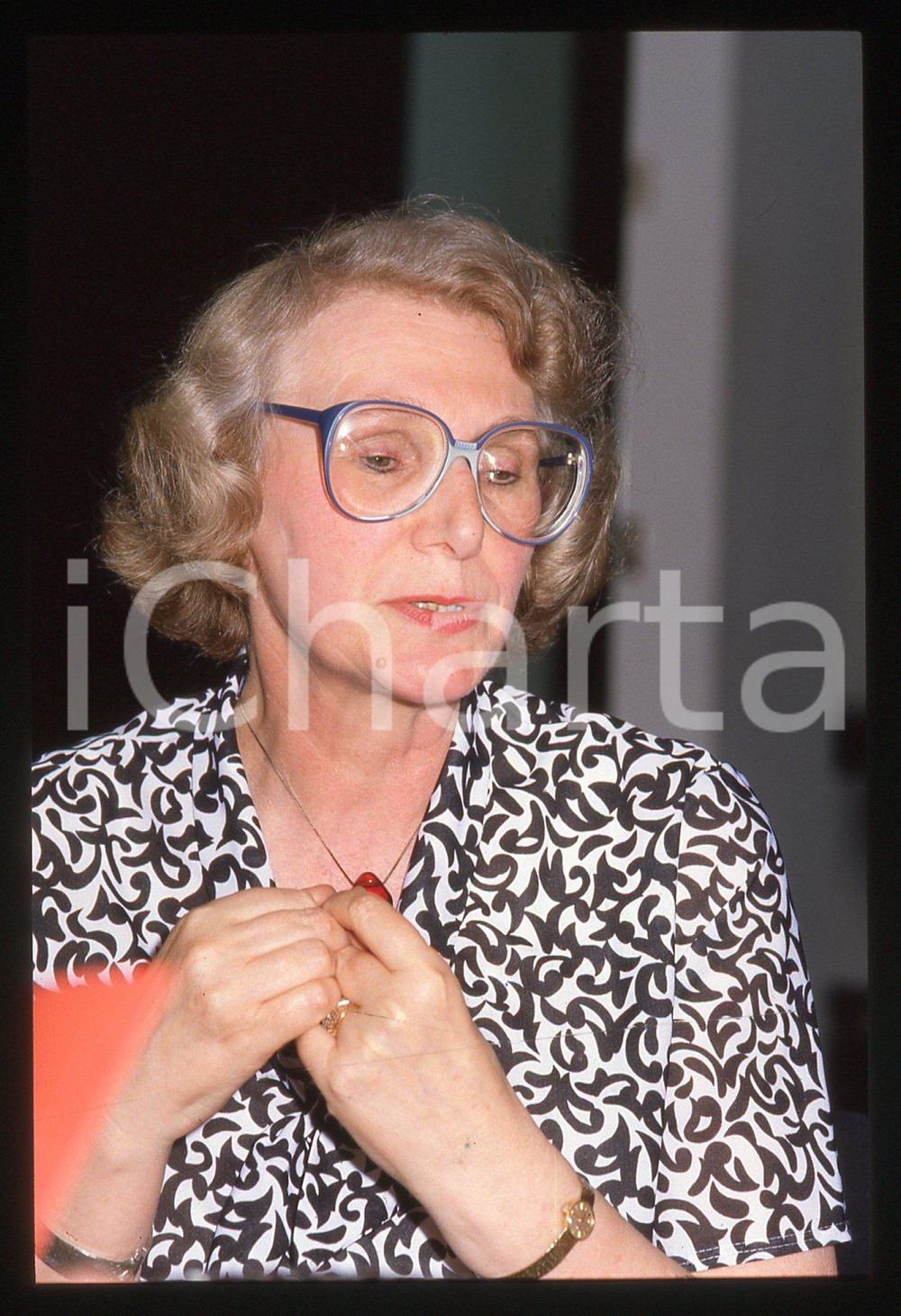 35mm vintage slide* 1990ca COSTUME - Hazel HOLT ritratto della scrittrice (4)