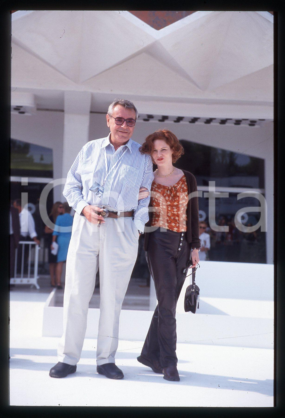 Fotografia d epoca originale 35mm vintage slide 2000 Festival VENEZIA  Milos FORMAN e Jennifer Jason LEIGH 1