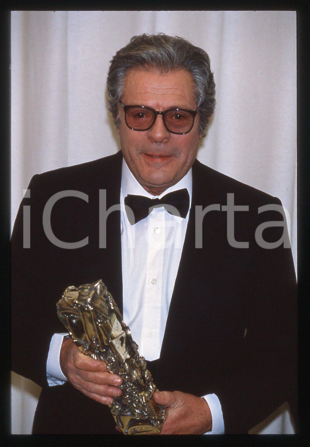 35mm vintage slide* 1993 PARIGI - Marcello MASTROIANNI riceve il CESAR AWARD
