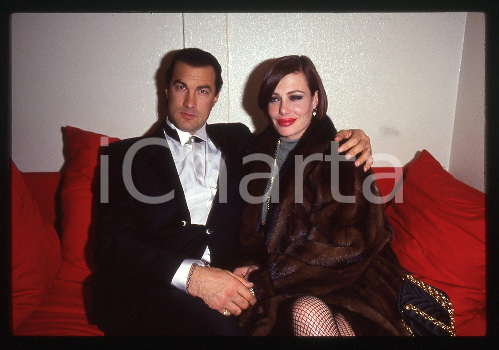 35mm vintage slide* 1990ca ITALIA Steven SEAGAL e Kelly LEBROCK Ritratto (2)    