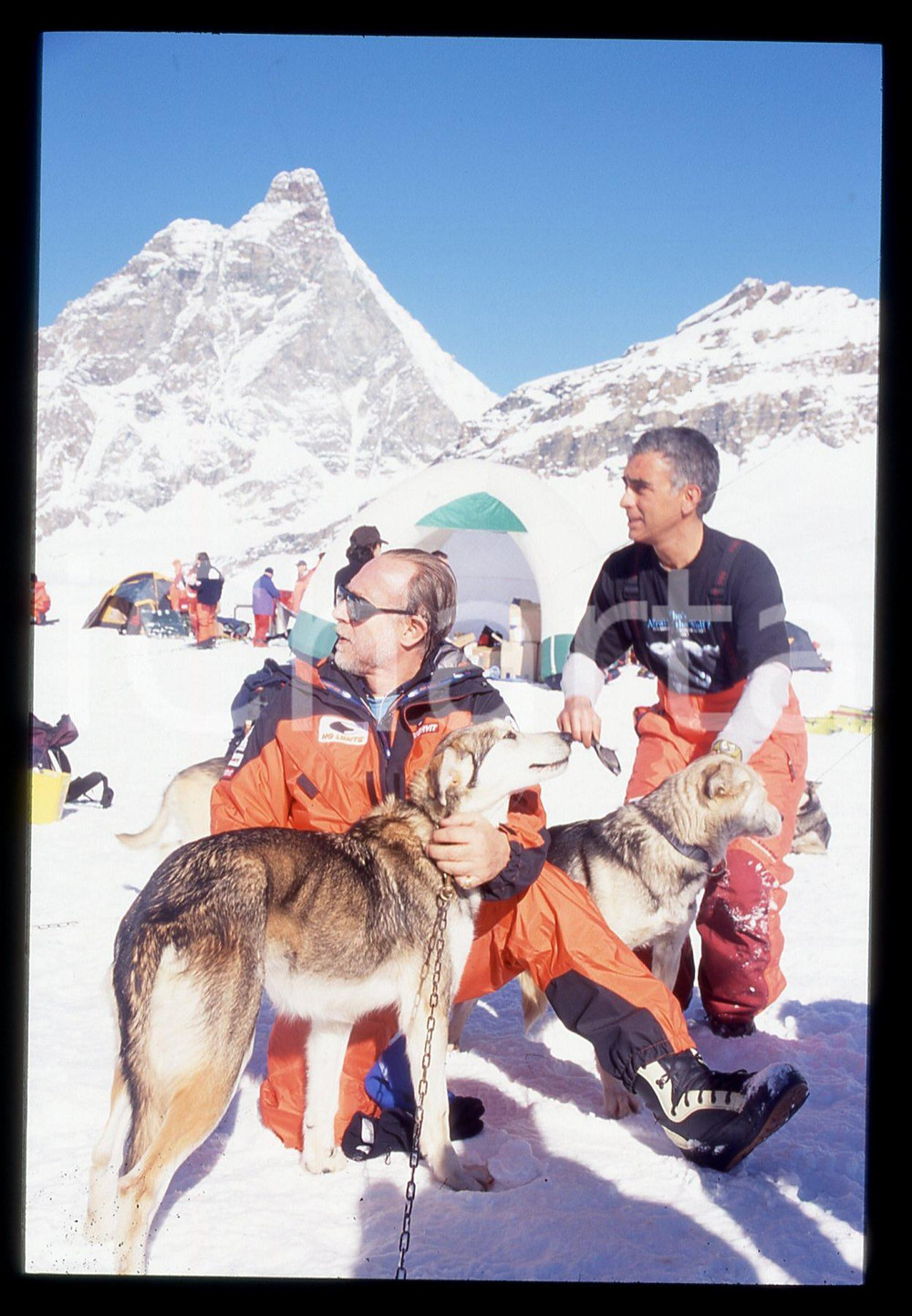 35mm vintage slide* 2001 CERVINIA Amedeo DI SAVOIA e Dodo PERRI al campo base 3