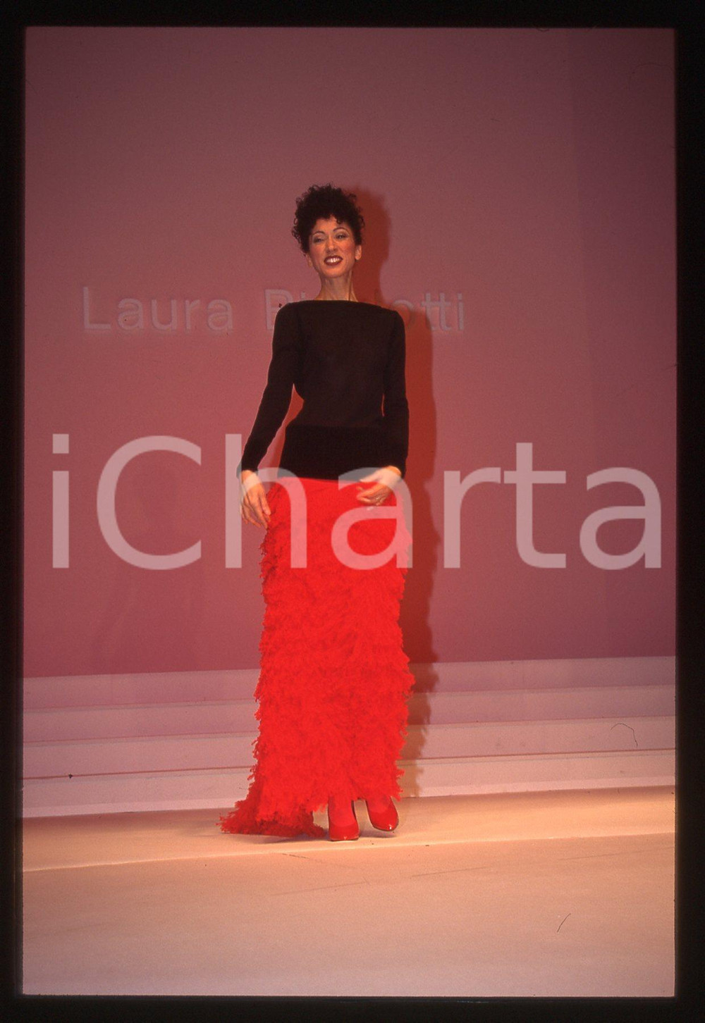 35mm vintage slide* 1995 MODA - Pat CLEVELAND sfila per LAURA BIAGIOTTI (3)