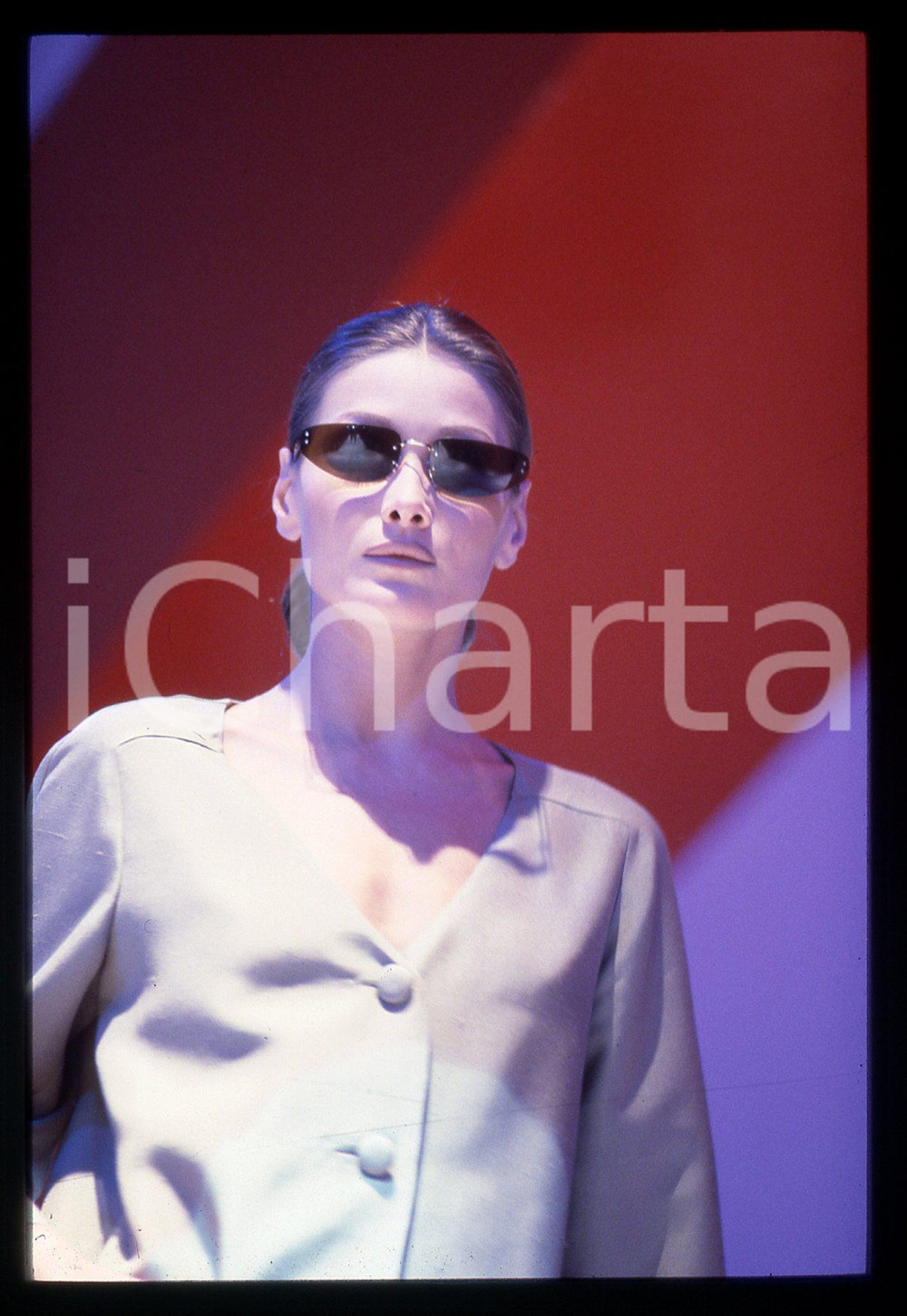 Fotografia d epoca originale 35mm vintage slide 1990ca MODA  Carla BRUNI durante una sfilata di moda 1
