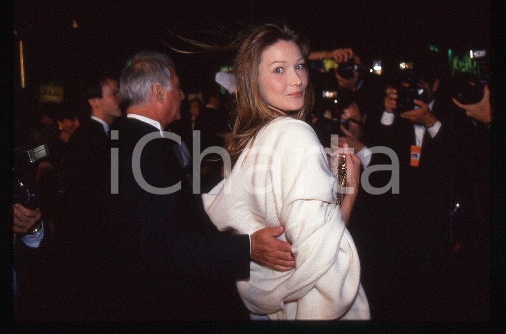 Fotografia d epoca originale 35mm vintage slide 1994 CANNES  Carla BRUNI al Festival del CINEMA 13 1
