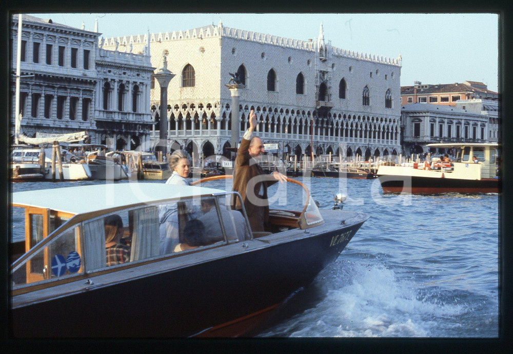 Fotografia d epoca originale 35mm vintage slide 1983 Festival VENEZIA  Ingmar BERGMAN e Ingrid VON ROSEN 19 1