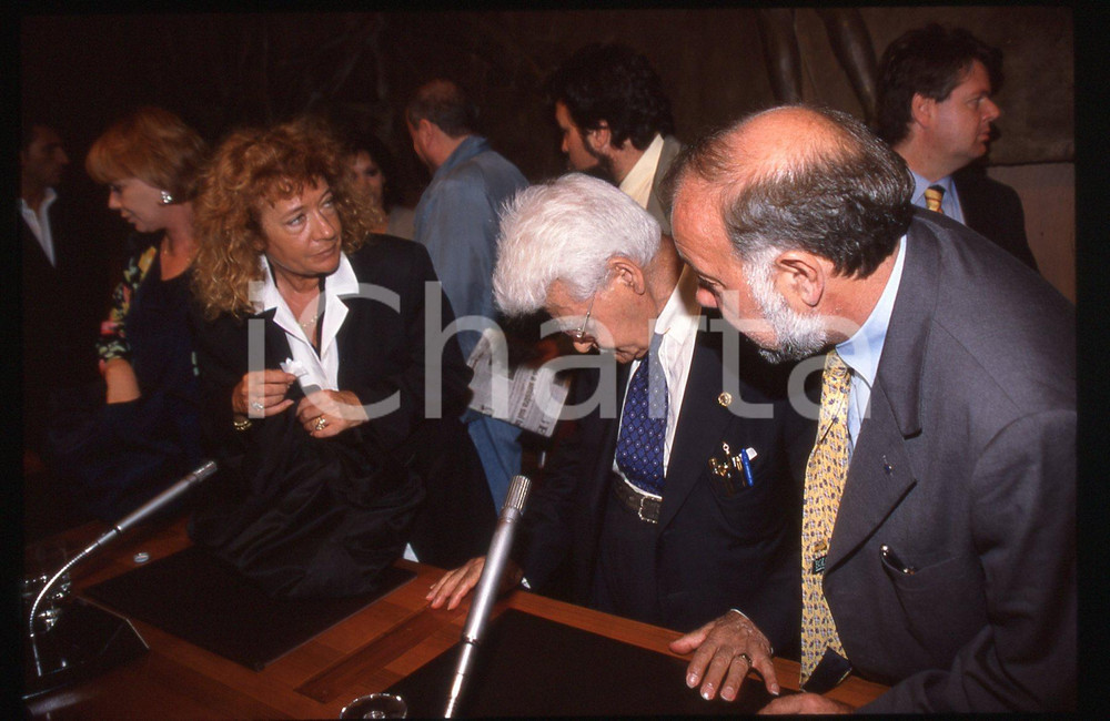 Fotografia d'epoca originale 35mm vintage slide* 1998 MILANO CARIPLO Luigi DI BELLA e Cristiana MUSCARDINI *3 1