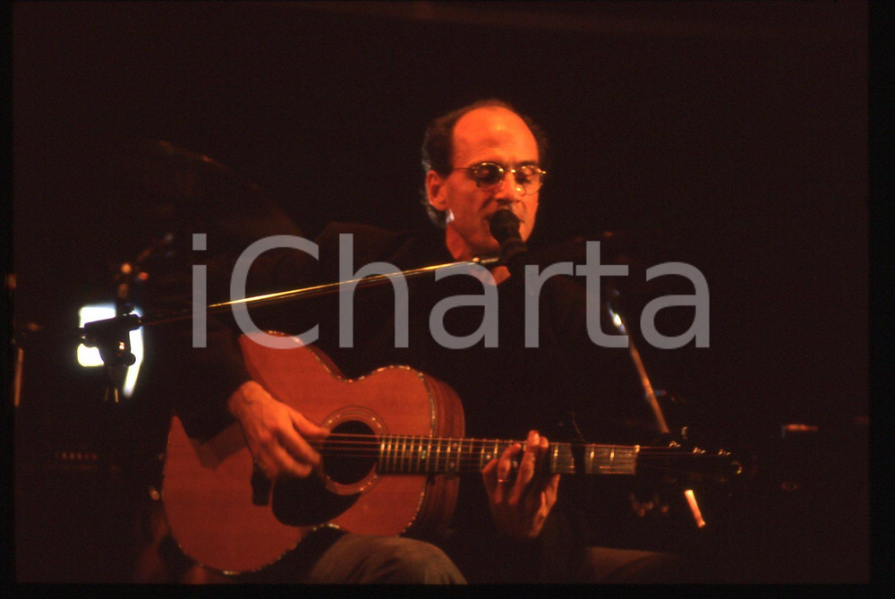 35mm vintage slide* 1993 MILANO James TAYLOR durante un concerto al CAPOLINEA *9