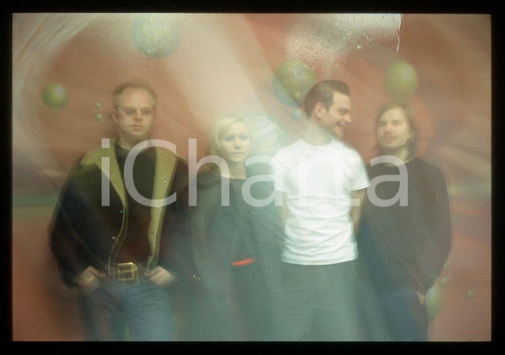 Fotografia d epoca originale 35mm vintage slide 1998 MTV Music Television THE CARDIGANS Ritratto del gruppo 1
