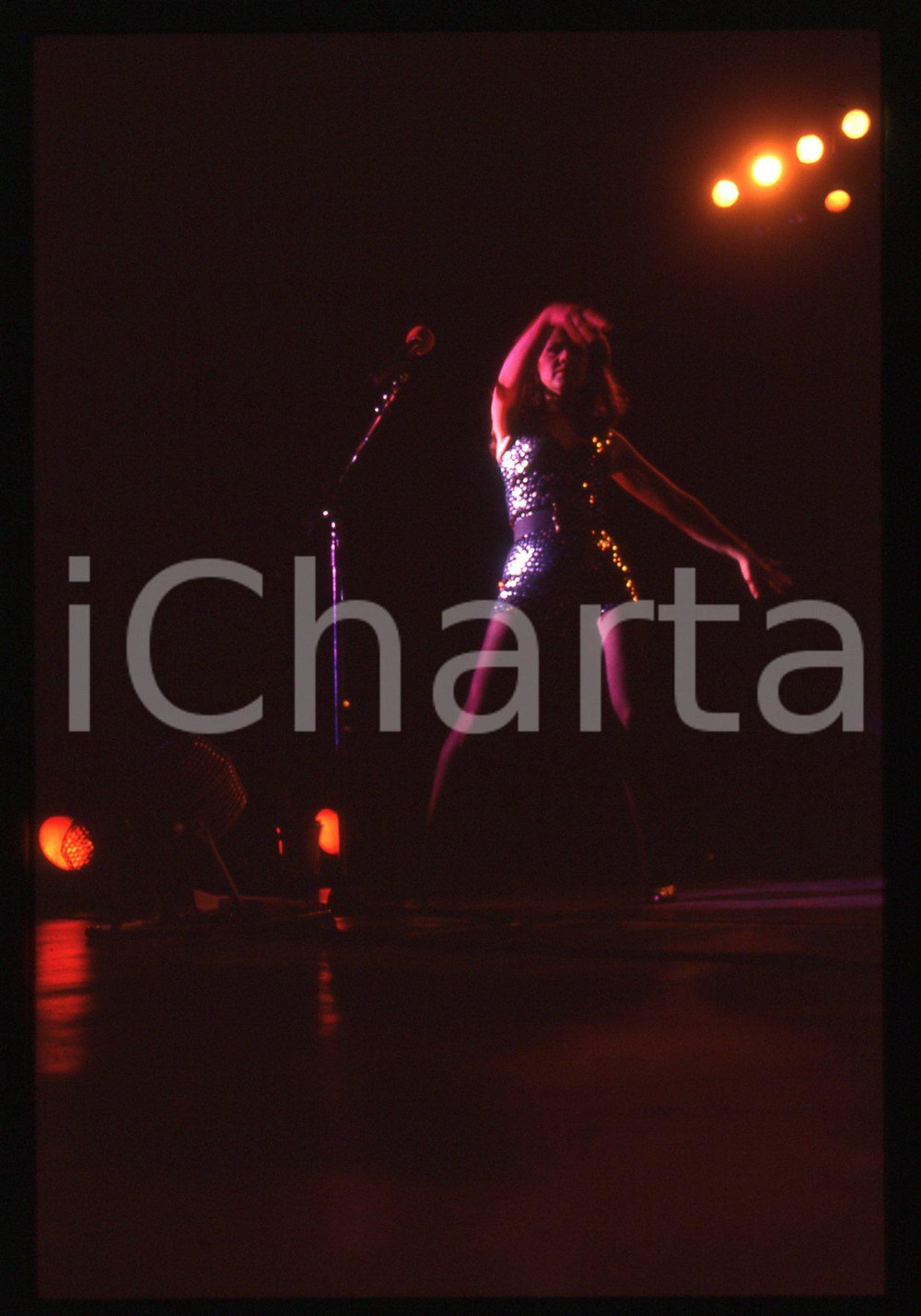 35mm vintage slide* 1990ca MILANO COSMIC THING Kate PIERSON gruppo THE B-52S *10