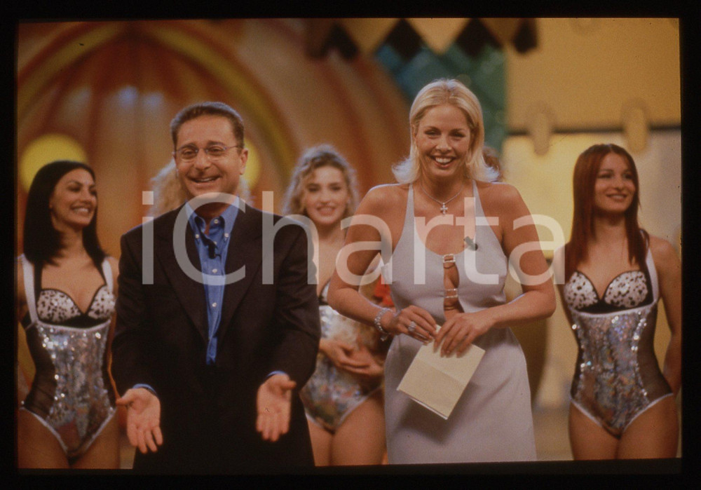 35mm vintage slide* 1996 CANALE 5 Paolo BONOLIS e Ela WEBER a TIRA & MOLLA