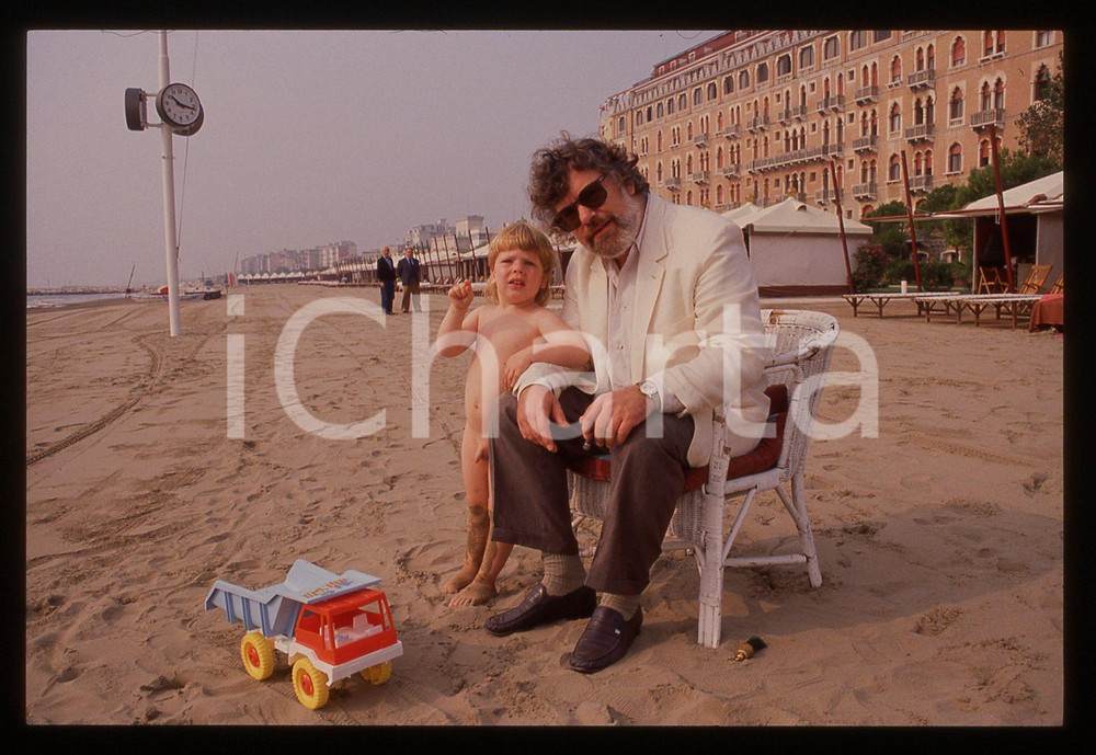 35mm vintage slide* 1989 LIDO VENEZIA Peter FLEISCHMANN ritratto in spiaggia (7)
