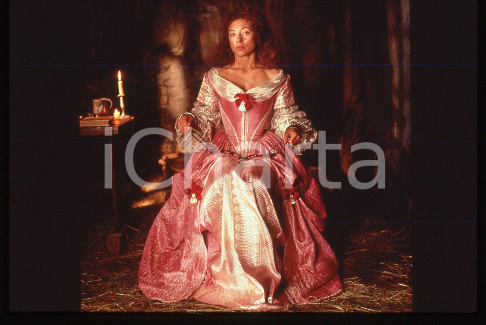 35mm vintage slide* 1996 Serie TV MOLL FLANDERS Alex Kingston la protagonista *