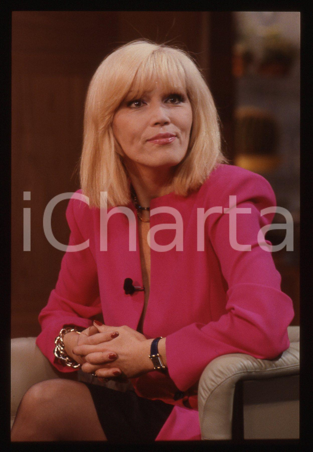 35mm vintage slide* 1988 RAI 3 Amanda LEAR ospite del programma MAI DIRE MAI *14