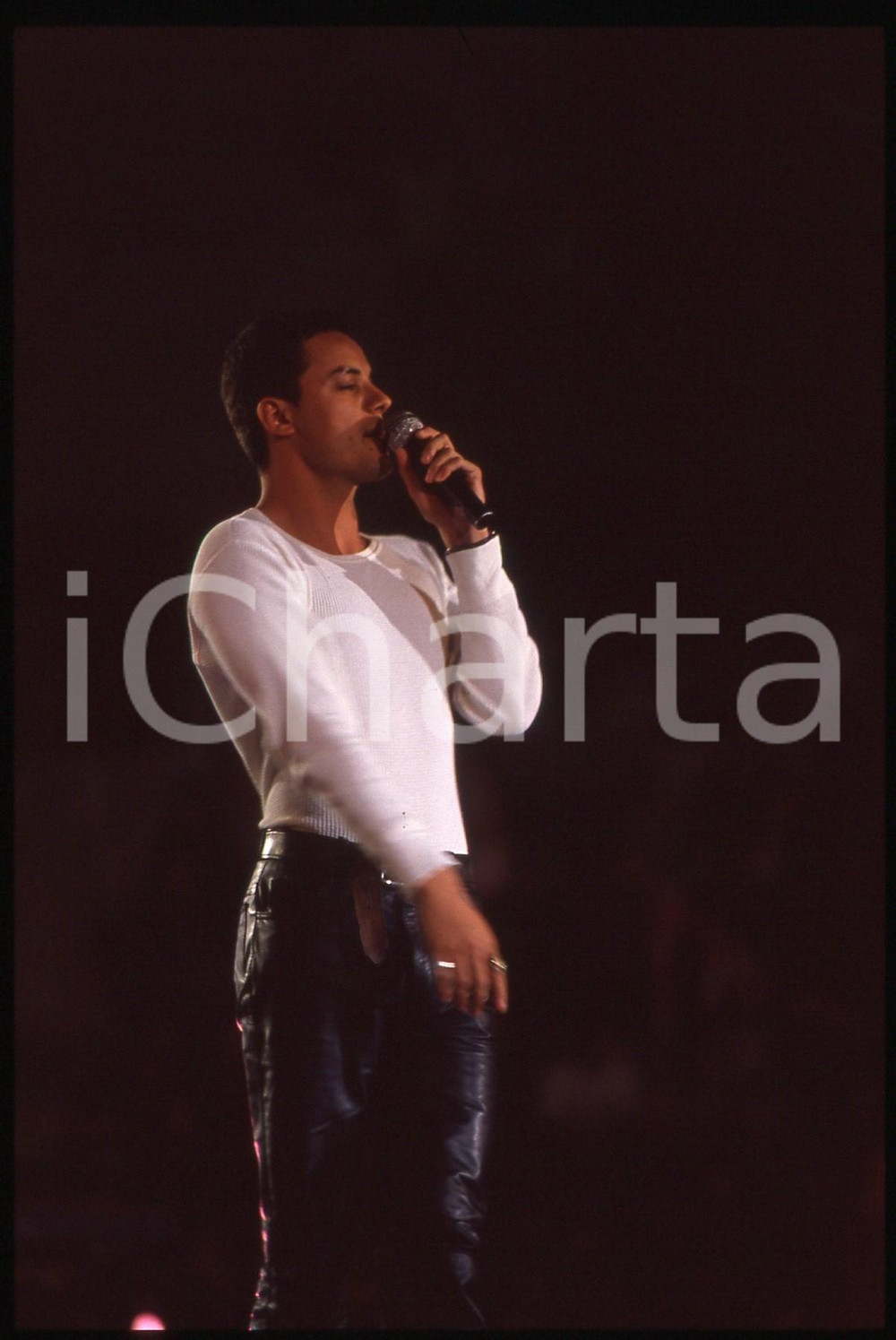 35mm vintage slide* 1990ca MUSICA Nick KAMEN ritratto durante un concerto (2)