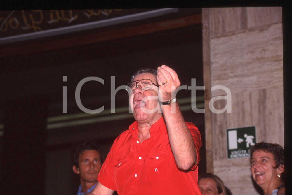 35mm vintage slide* 1999 FESTIVAL VENEZIA Jerry LEWIS scherza con i fotografi *3