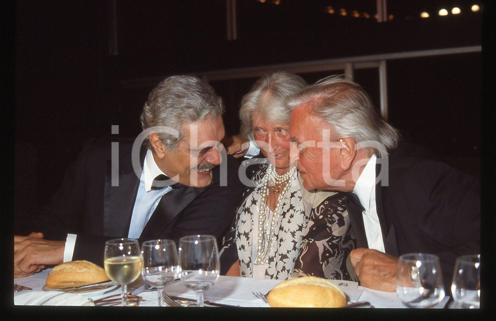 35mm vintage slide* 1989 Festival di CANNES David LEAN e Omar SHARIF ad una cena