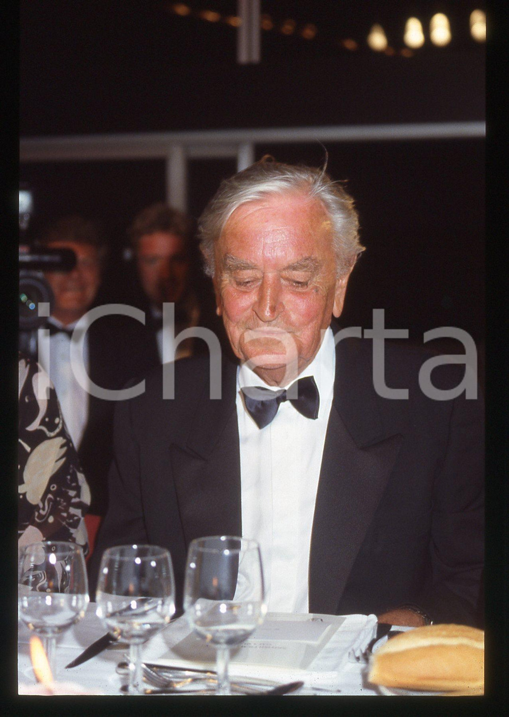 35mm vintage slide* 1989 Festival di CANNES David LEAN ad una cena di gala (5)