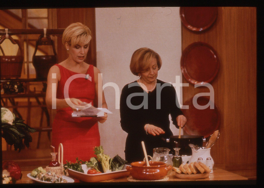 35mm vintage slide* 1998 CANALE 5 Maria Teresa RUTA Anna MORONI VIVERE BENE