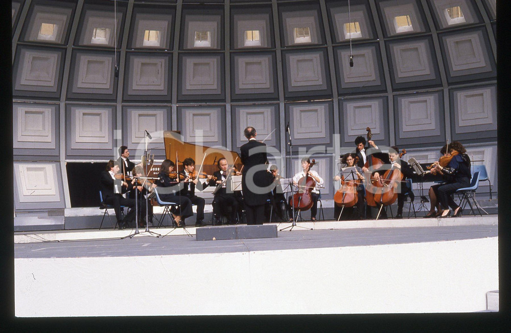 35mm vintage slide* 1990ca MUSICA Claudio SCIMONE Orchestra I SOLISTI VENETI *9