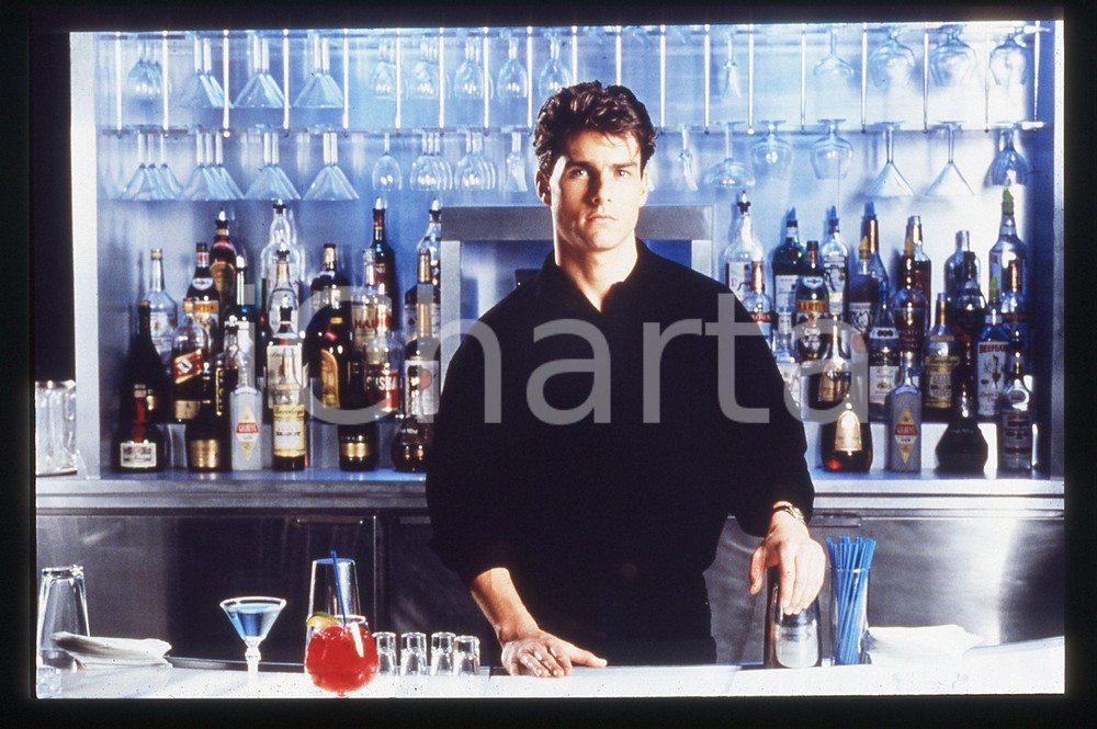 35mm vintage slide* 1988 COCKTAIL Tom CRUISE in una scena del film (2)