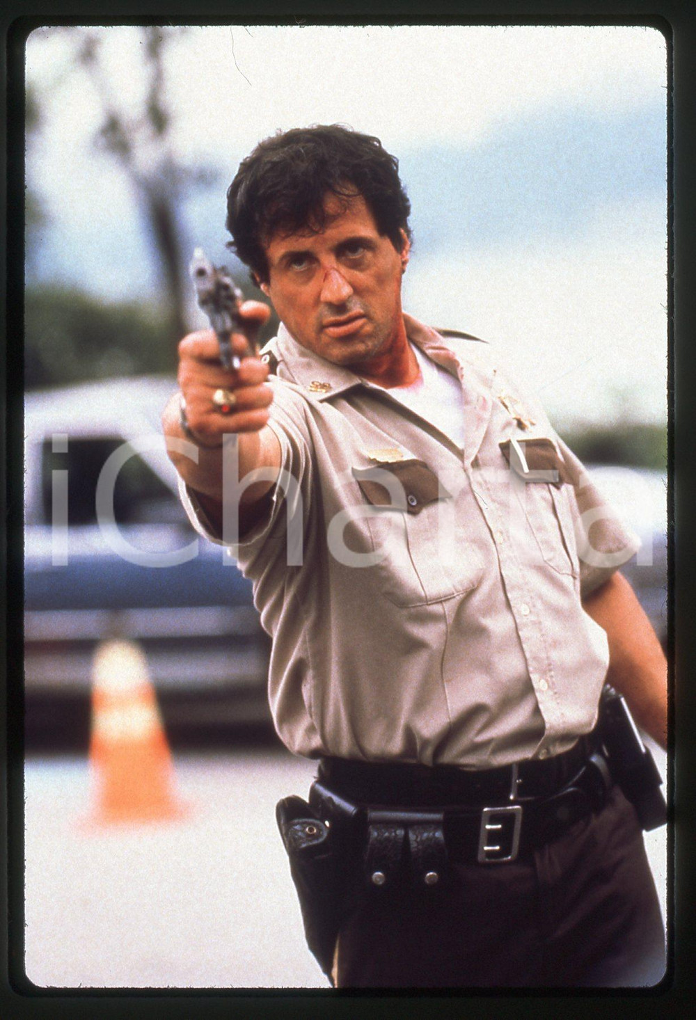 35mm vintage slide* 1997 COP LAND Sylvester STALLONE in una scena del film