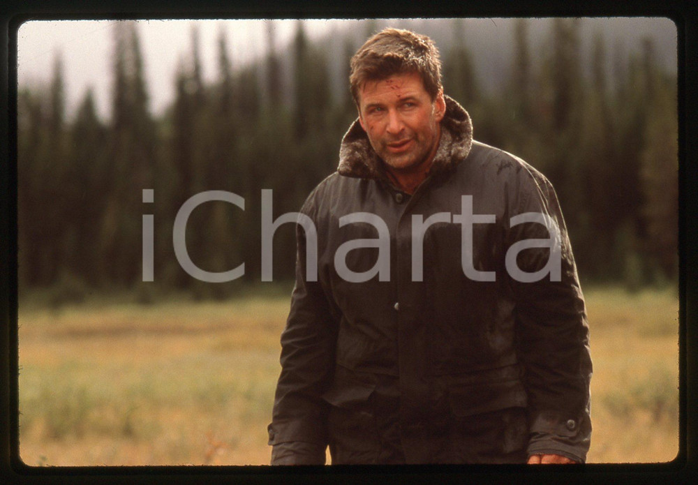 35mm vintage slide* 1997 THE EDGE Alec BALDWIN in una scena del film