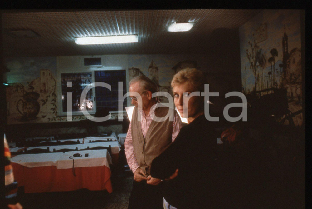 35mm vintage slide* 1997 RAI Chiara BONI conduce IL DILEMMA (2)