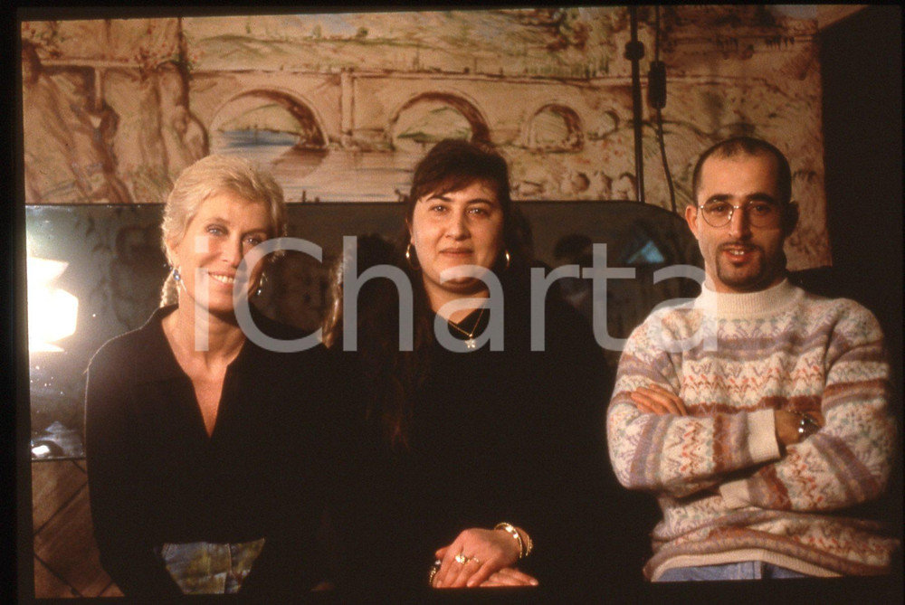 35mm vintage slide* 1997 RAI Chiara BONI con ospiti nel programma IL DILEMMA 
