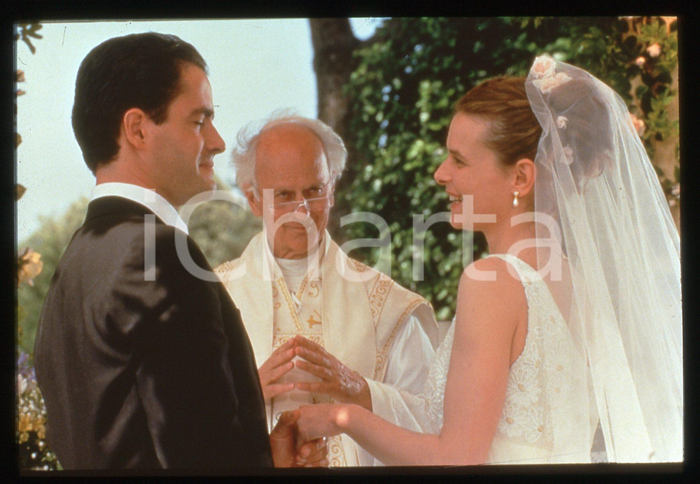 Fotografia d epoca originale 35mm vintage slide 1998 RAI 2 INCANTESIMO Giovanni GUIDELLI Agnese NANO  Scena 1