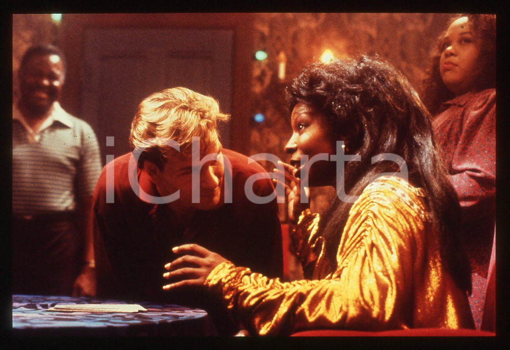 Fotografia d epoca originale 35mm vintage slide 1990 GHOST Patrick SWAYZE e Whoopi GOLDBERG in una scena 2 1