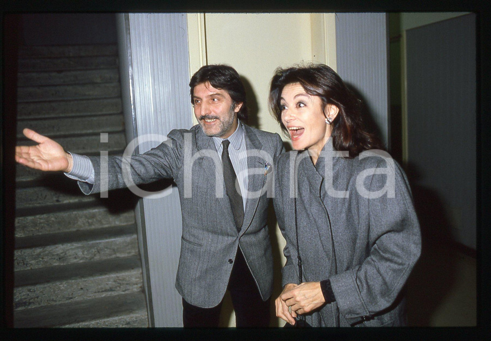 35mm vintage slide* 1983 RAI 2 Emanuel UNGARO Anouk AIMEE al programma BLITZ *5
