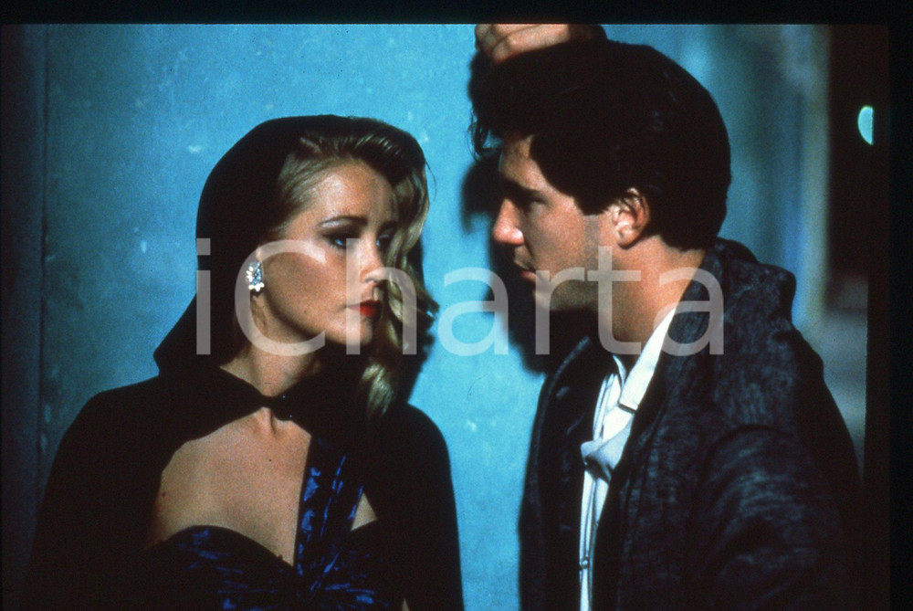 35mm vintage slide* 1988 THE BLUE IGUANA Pamela GIDLEY e Dylan MCDERMOTT - Scena