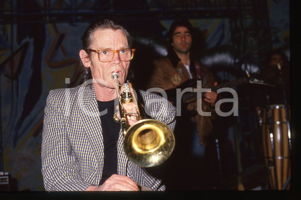35mm vintage slide* 1988 ROMA (?) Chet BAKER ritratto durante un concerto (9)