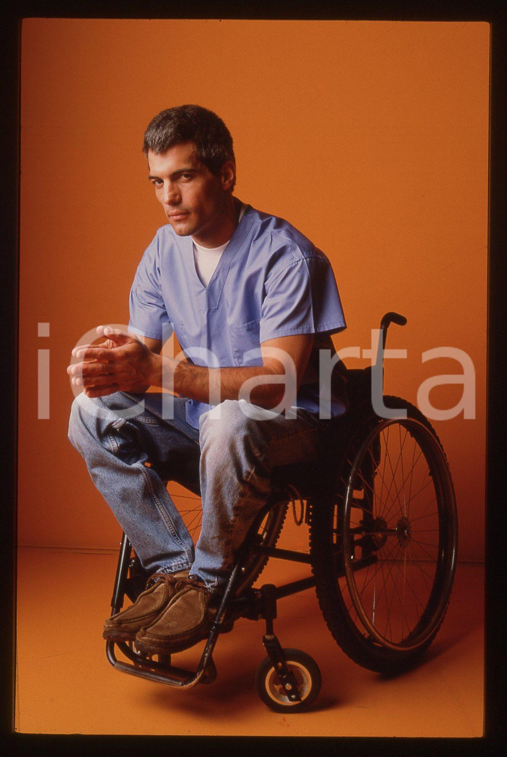 35mm vintage slide* 1997 PORT CHARLES Mitch LONGLEY nella serie televisiva (2)