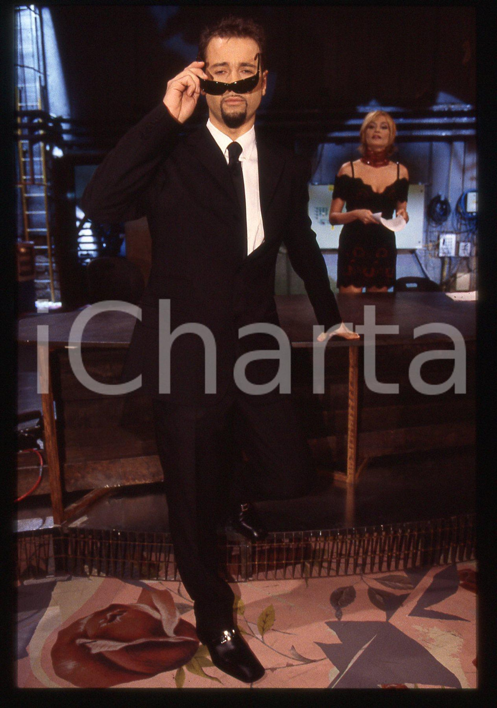 35mm vintage slide* 1998 ITALIA 1 Fabio VOLO e Simona VENTURA a LE IENE 