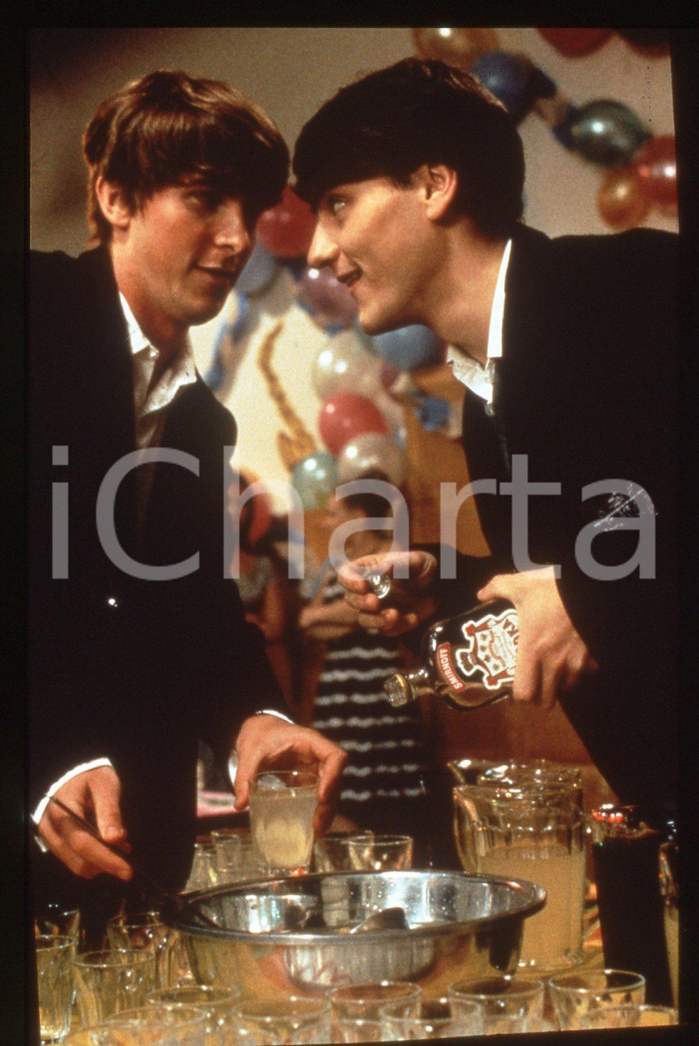 35mm vintage slide* 1997 METROLAND Christian BALE e Lee ROSS in una scena