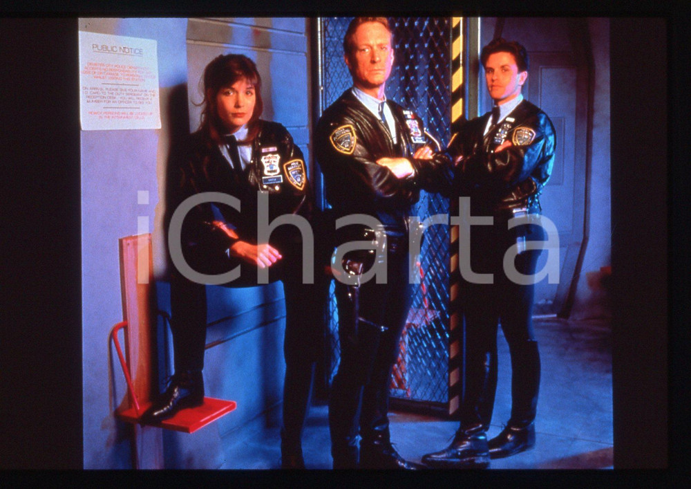 35mm vintage slide* 1994 SPACE PRECINCT Ted SHACKELFORD e Simone BENDIX 