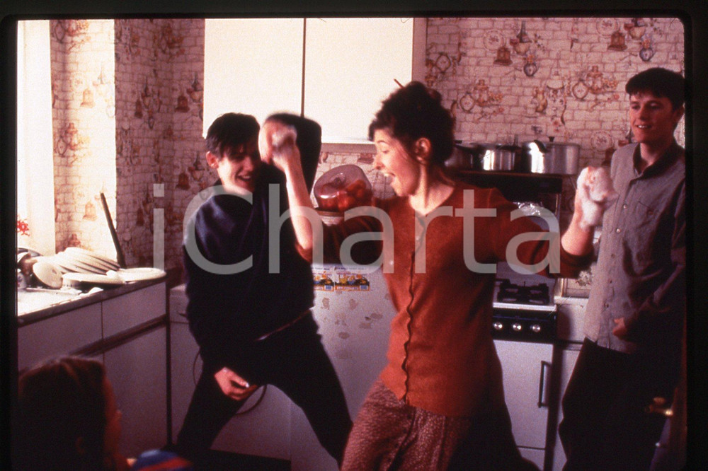 35mm vintage slide* 1996 DISAPPEARANCE OF FINBAR Tina KELLEGHER in una scena (2)