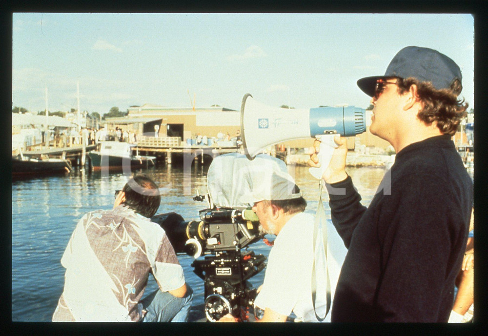 35mm vintage slide* 1988 MR. NORTH Danny HUSTON Il regista durante riprese film